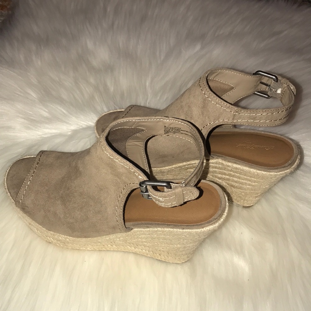 Tan/brown wedges